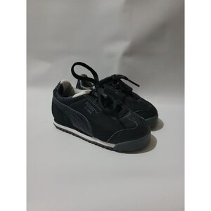 PUMA Roma Basic Sneakers in Black 5C